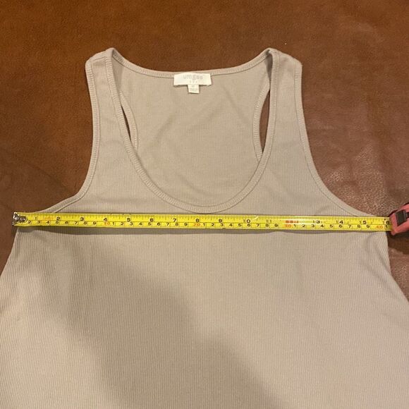 Umgee Women’s Beige Tank Top with Lace and Embroidery Size Medium NWOT - Picture 8 of 9